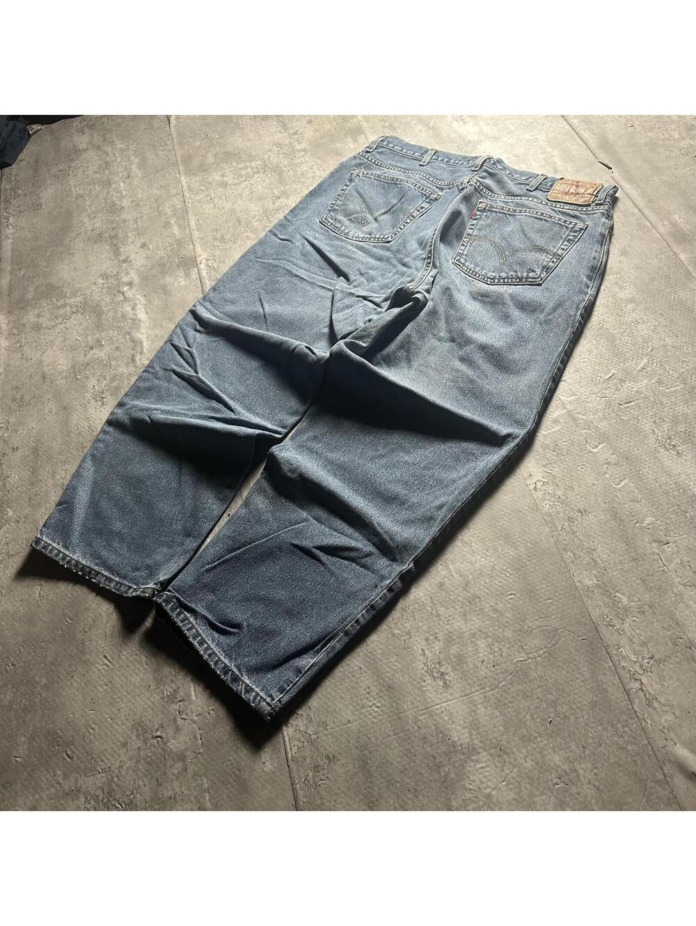 vintage Levi's 560 Loose Fit Jeans 40x30